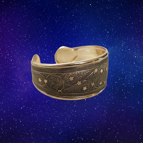 Vintage Jewelry - Vintage 1960s Metal Cuff Bracelet with Stars / Hippie Pattern